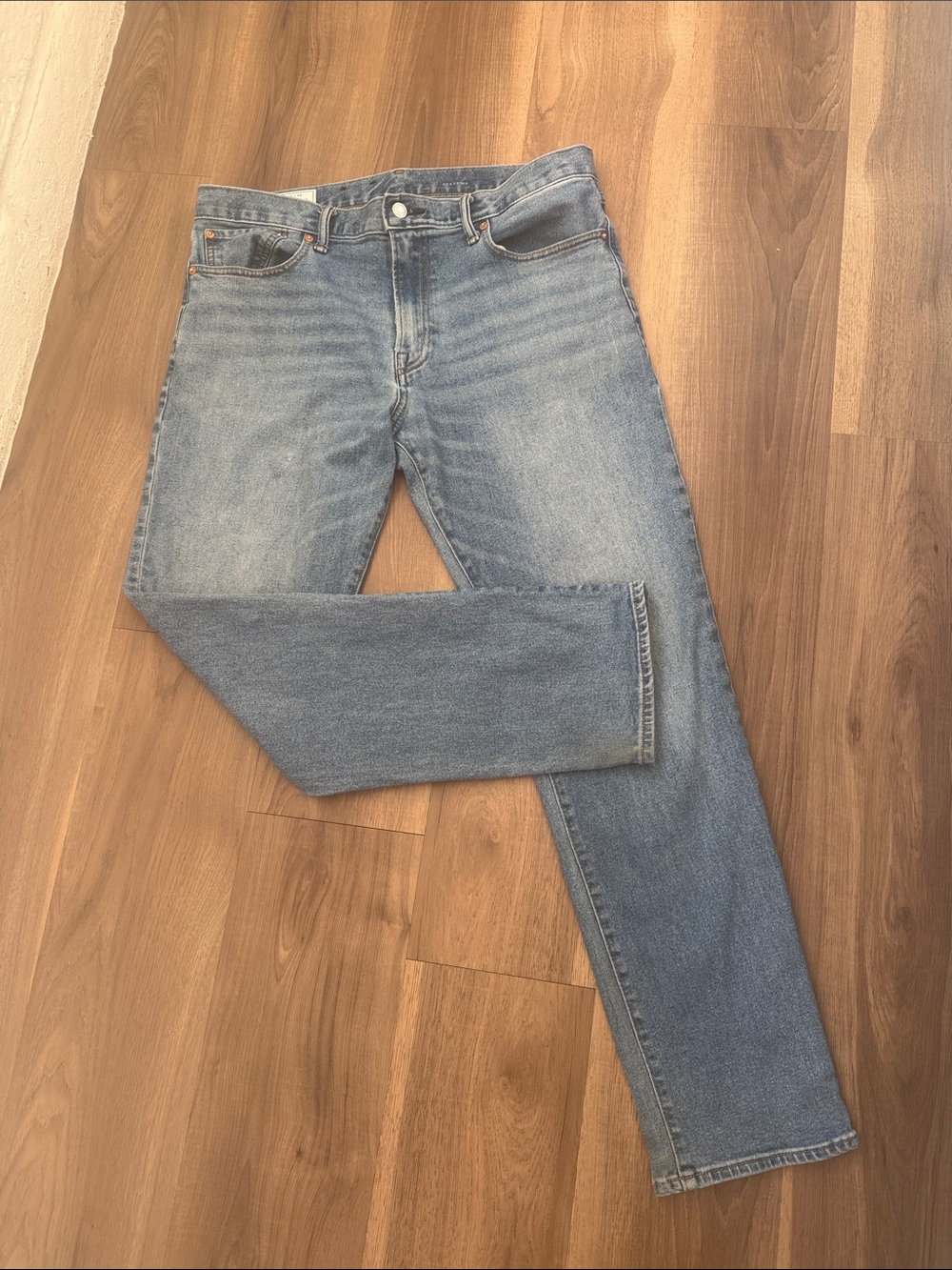 GAP Men's Straight Jeans in Faded Blue(34x32)